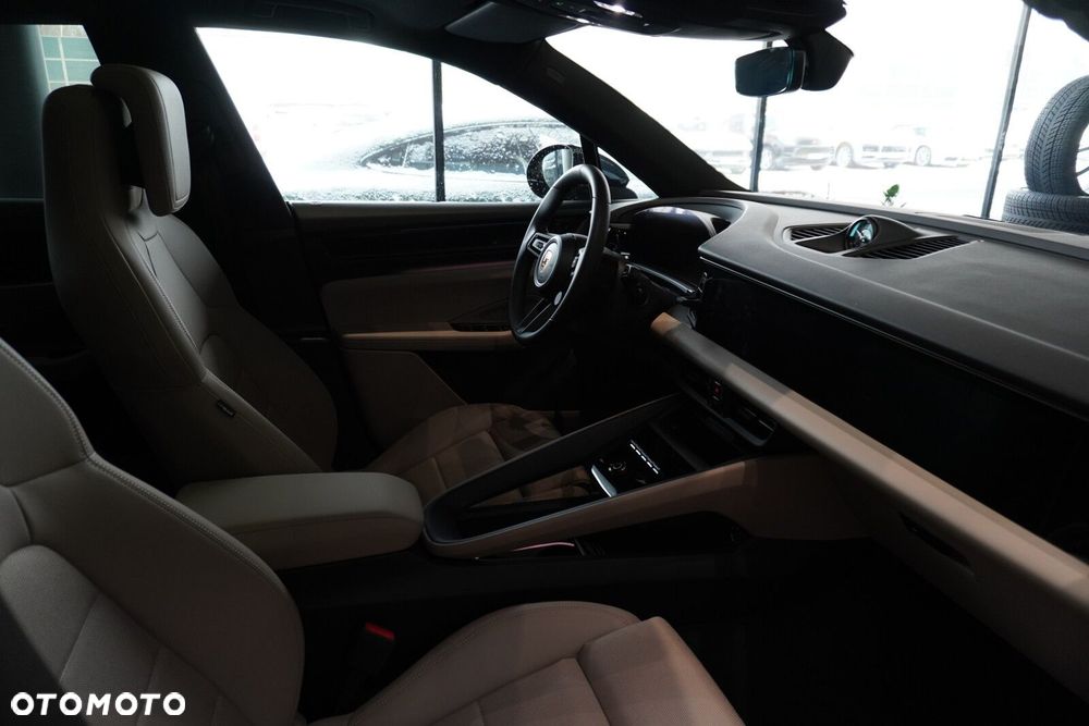 Porsche Macan - 23