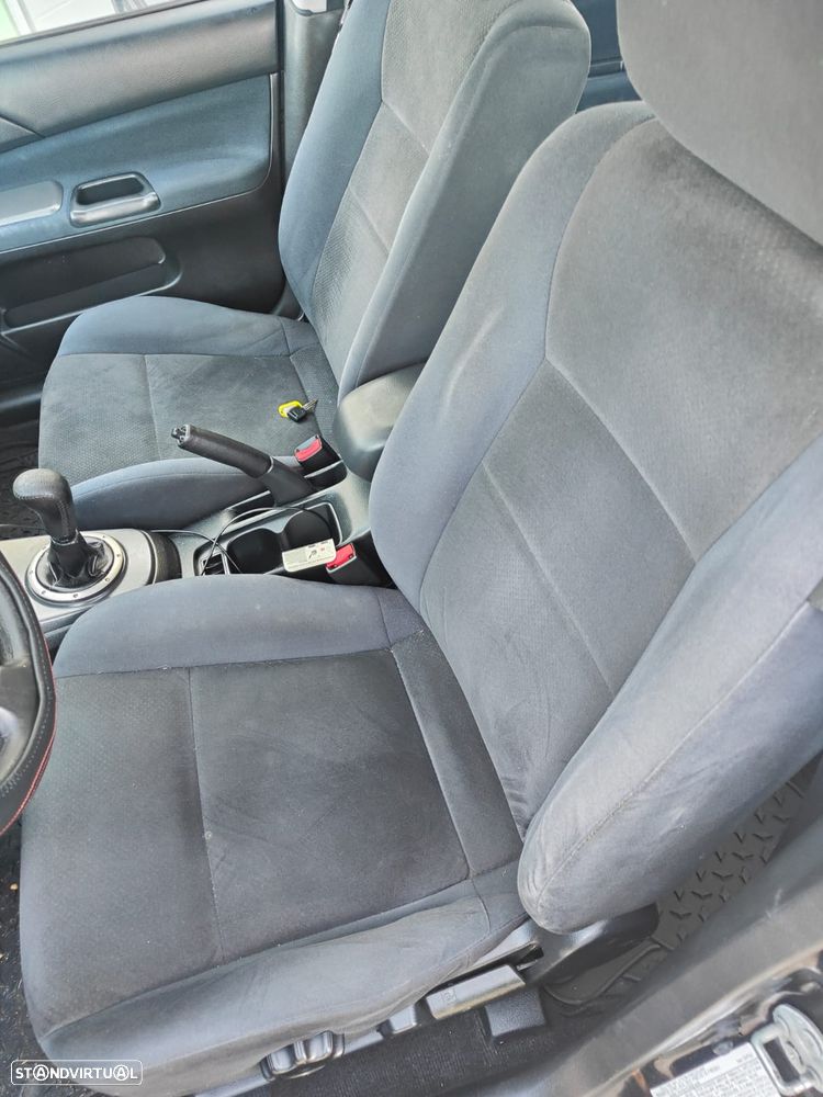Mitsubishi Lancer SW 1.6 Comfort FN/AL/ACT/BT - 12