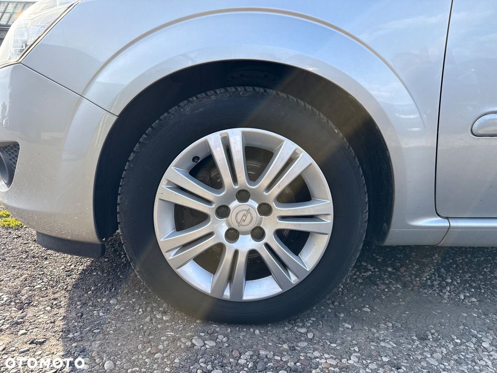 Opel Zafira 1.8 Cosmo - 10