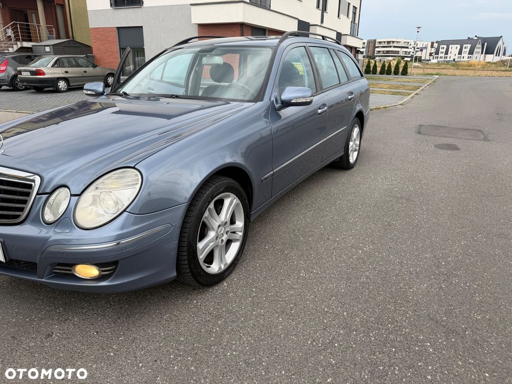 Mercedes-Benz Klasa E 320 CDI T Avantgarde - 2