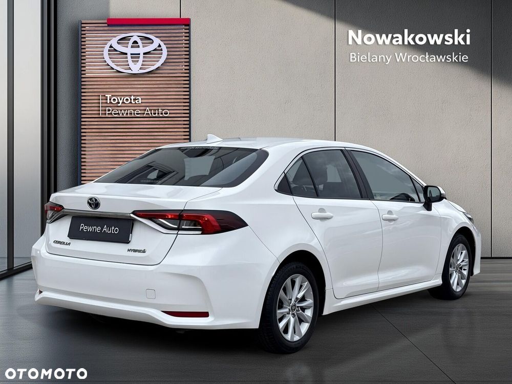 Toyota Corolla 1.8 Hybrid Comfort - 29