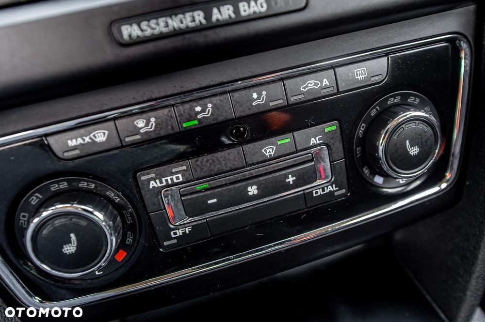 Skoda Superb 1.8 TSI DSG Exclusive - 28