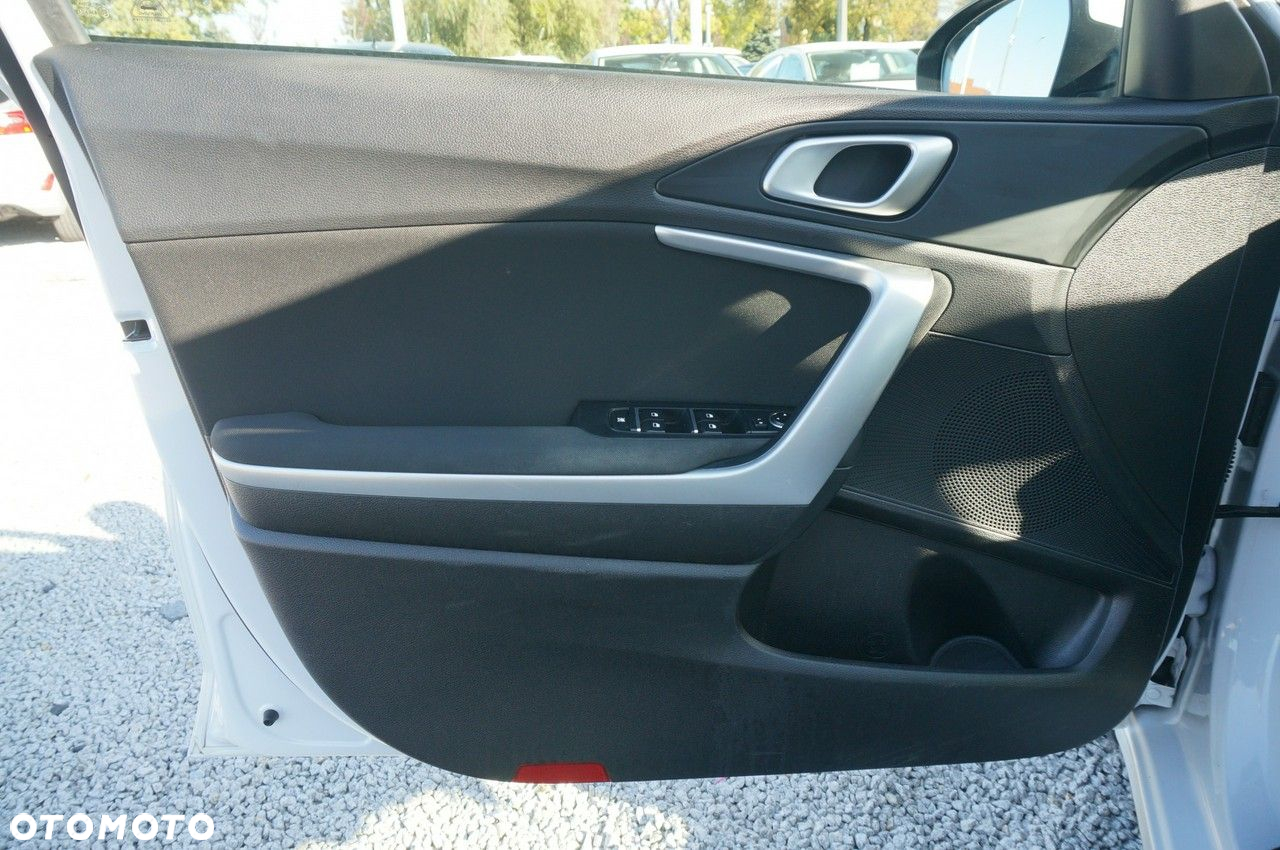 Kia Ceed - 19