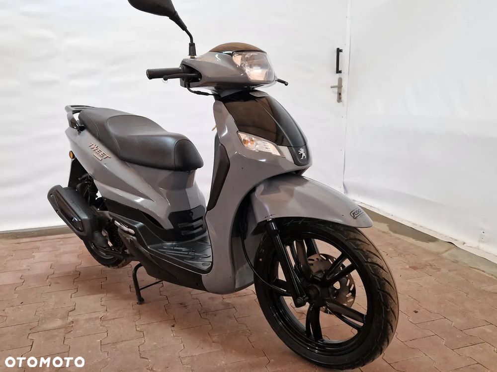 Peugeot Tweet - 1