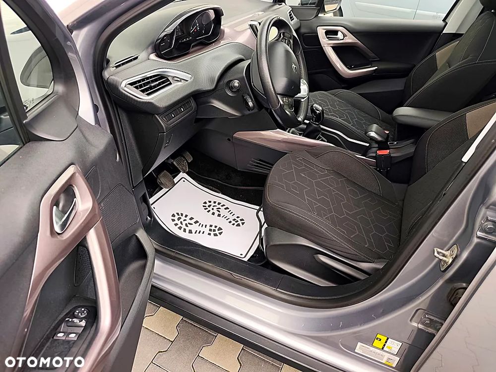 Peugeot 2008 1.2 Pure Tech Active - 8
