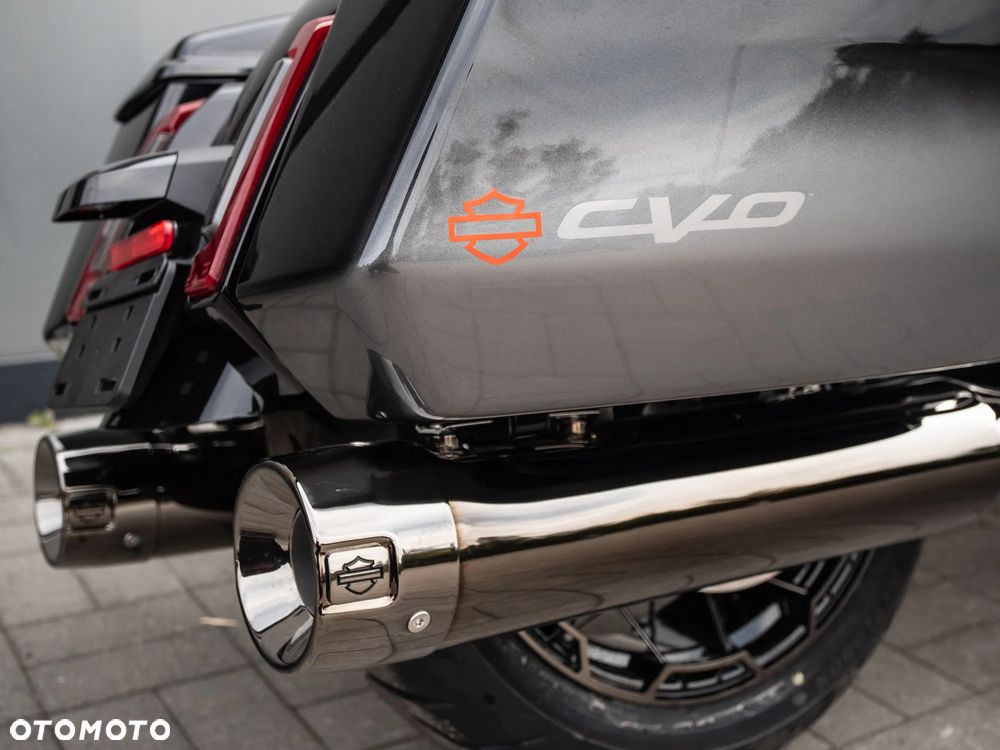 Harley-Davidson Touring Road Glide - 20