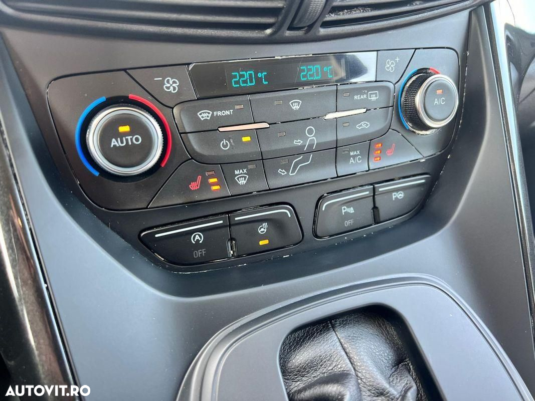 Ford Kuga - 13