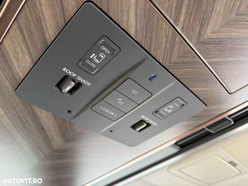 Lexus LM 350h Luxury - 19