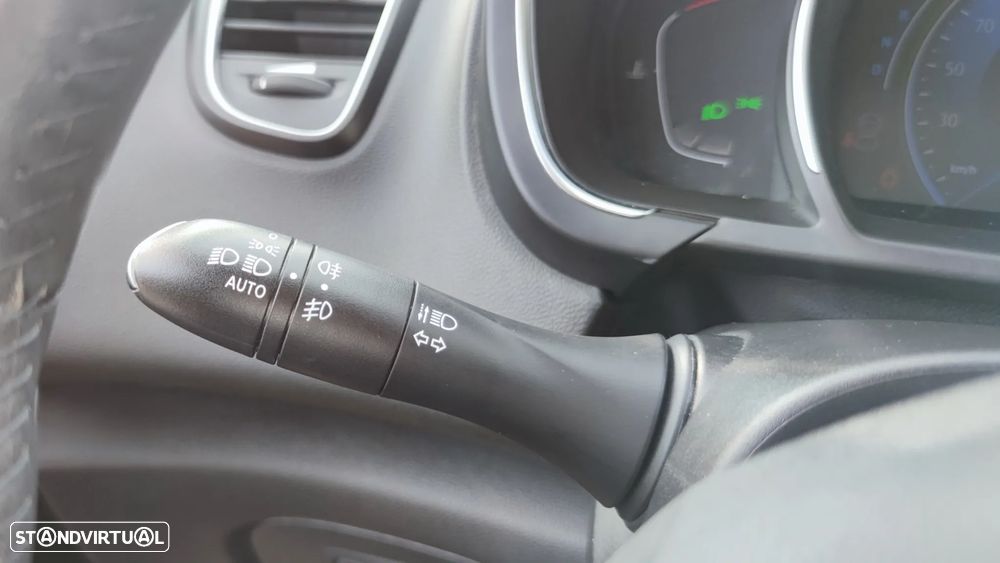 Renault Scénic ENERGY dCi 110 EDC LIMITED - 17