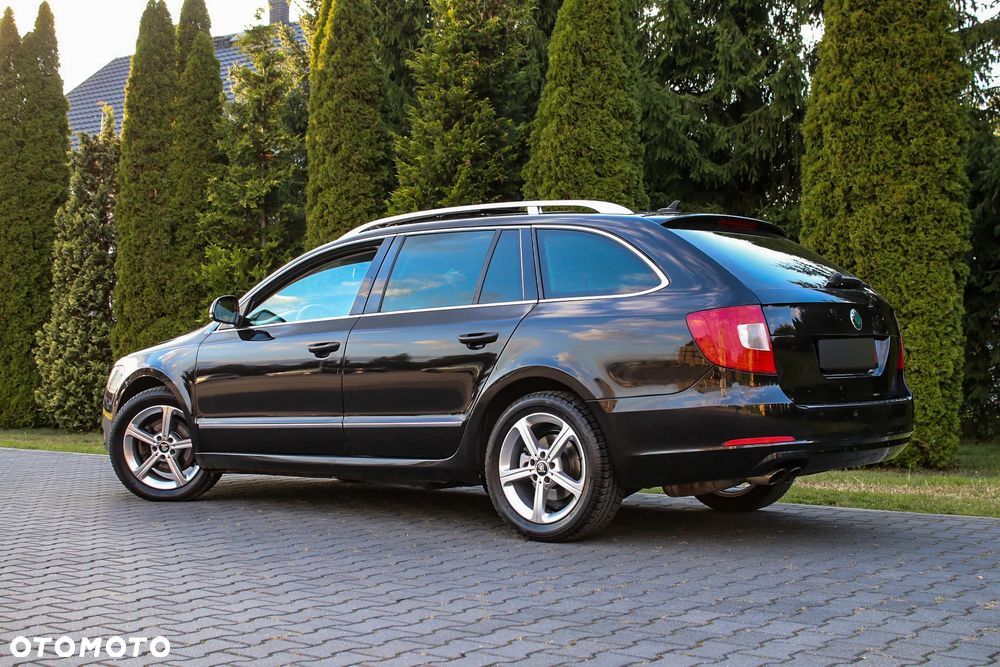 Skoda Superb Combi 2.0 TDI DSG L&K - 13