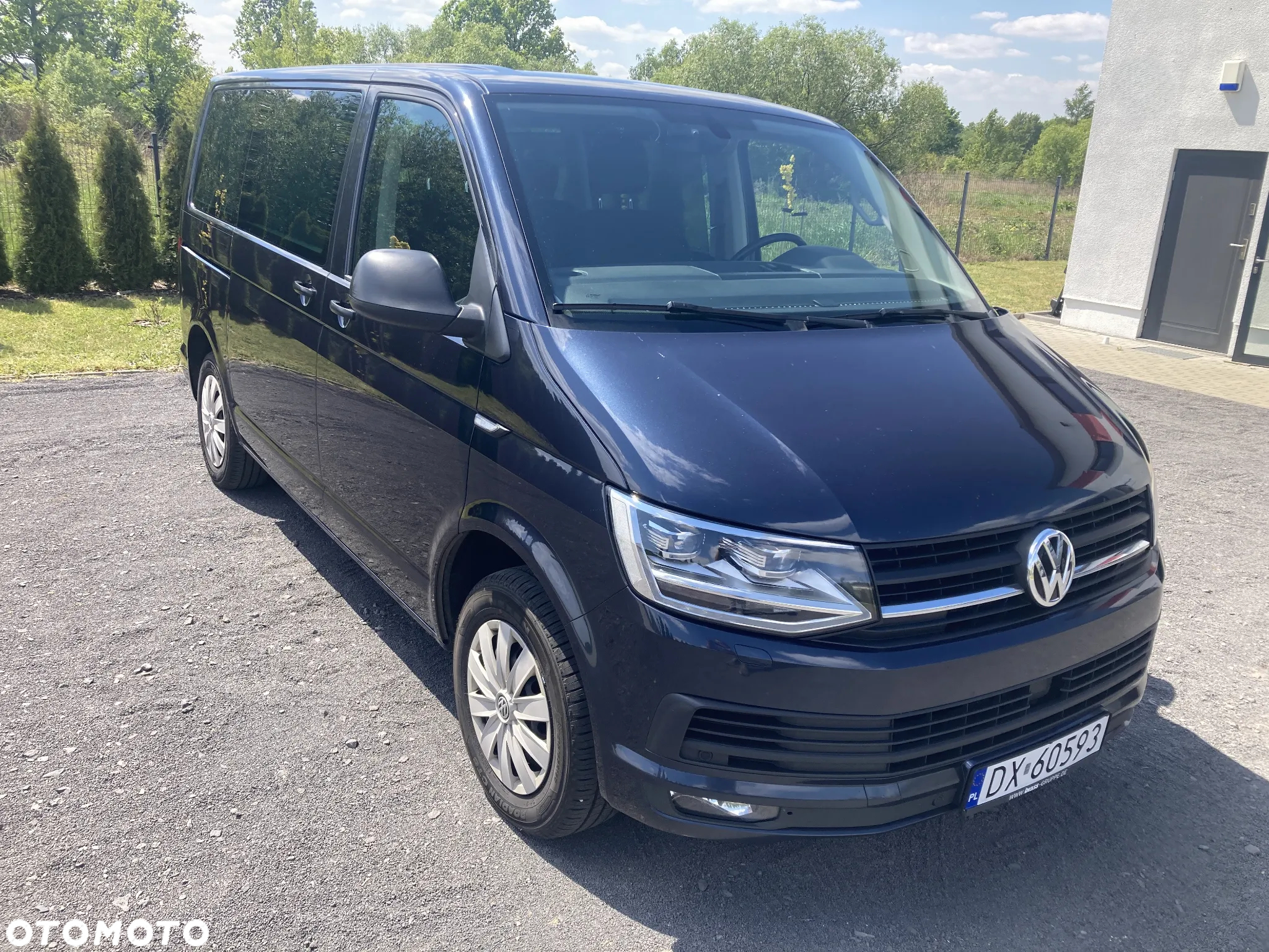 Volkswagen Multivan 2.0 TDI L1 Trendline DSG - 2