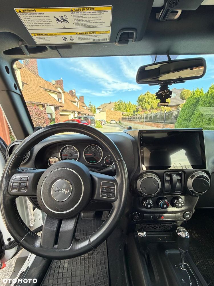 Jeep Wrangler - 13