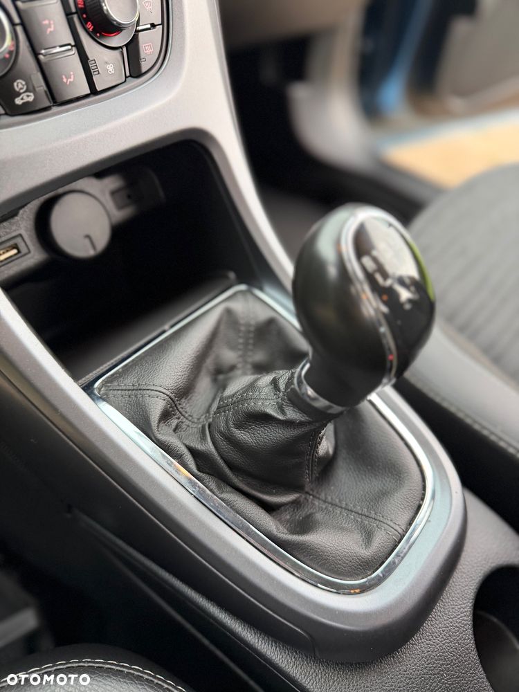 Opel Astra 1.6 Style - 26