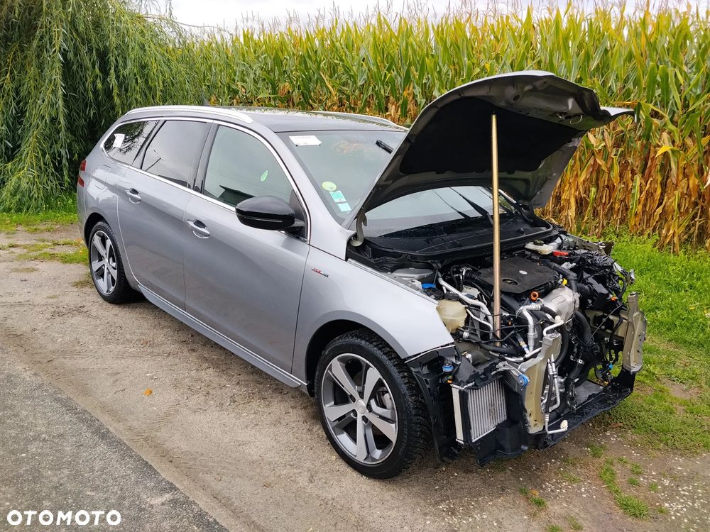 Peugeot 308 1.5 BlueHDi GT Pack S&S EAT8 - 24