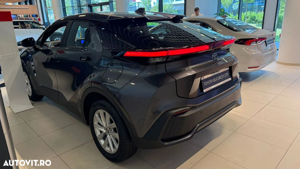 Toyota C-HR - 3