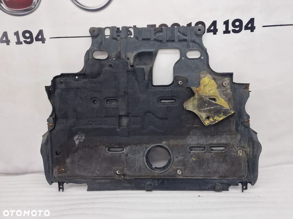 MAZDA 3 III , LIFT 03-09 PŁYTA OSŁONA POD SILNIK NR BP8F 56110 , BP8F56110 , NR AUKCJI OSŁ470 - 9