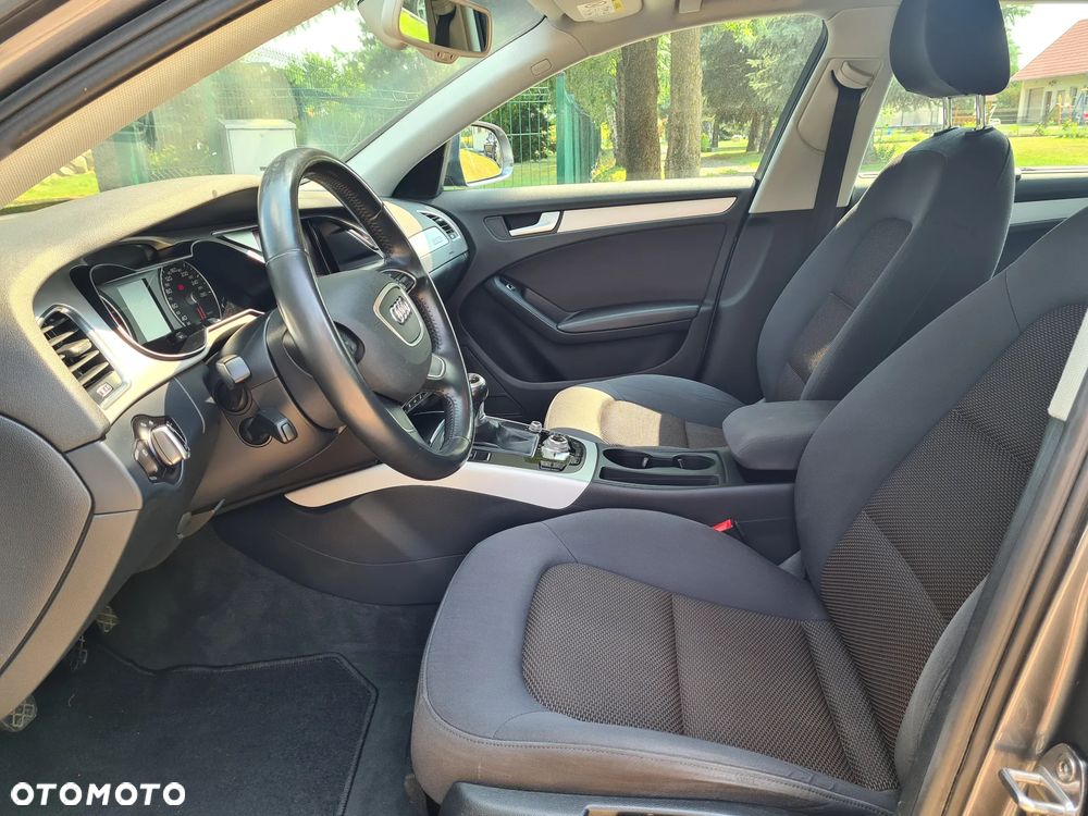 Audi A4 Allroad - 12