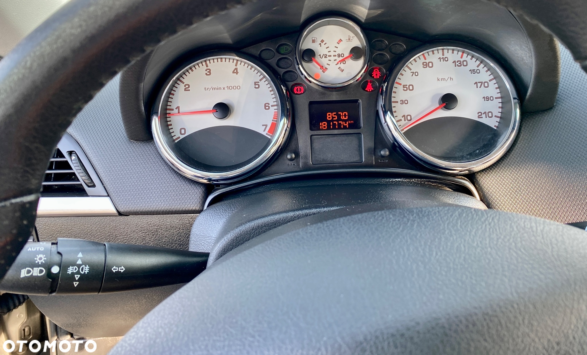 Peugeot 207 CC 120 VTi Roland Garros - 17