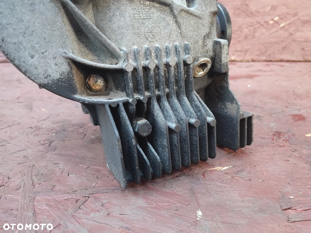 BMW E60 / E61 ORYGINALNY DYFERENCJAŁ TYŁ / DYFER / PRZEKŁADNIA TYŁ DUŻA GŁOWA O PRZEŁOŻENIU 3.46 POD SKRZYNIĘ AUTOMAT I SILNIK M54B30 O NR.  33 10 7 516 882 OEM SPRAWNY W 100% - 17
