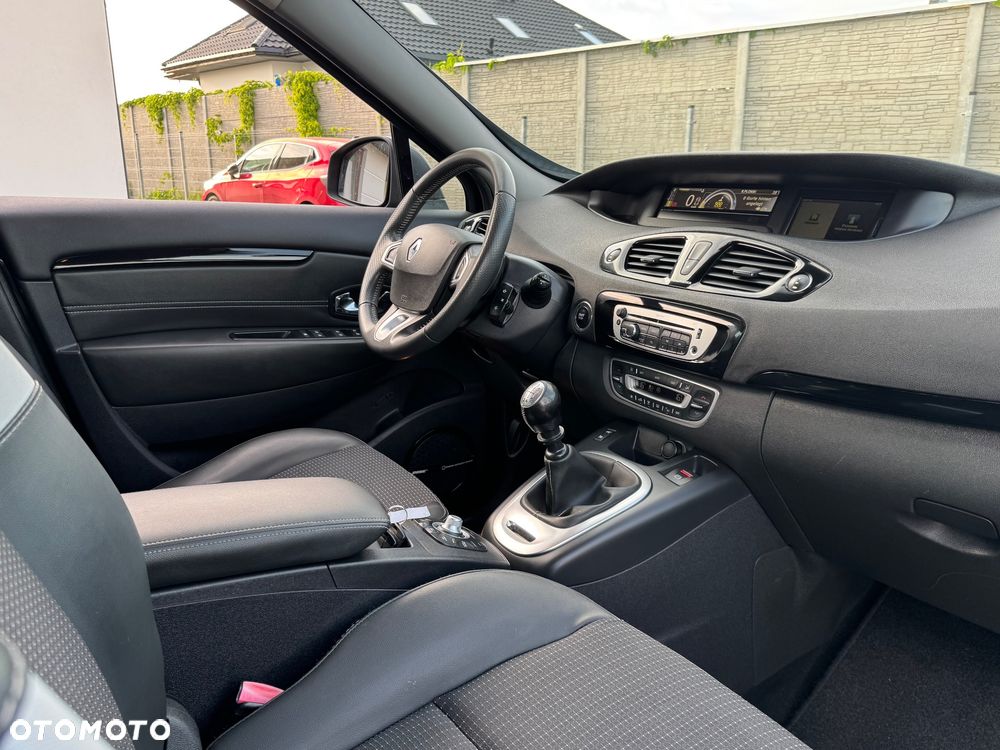 Renault Scenic Energy dCi 130 Start & Stop Bose Edition - 16