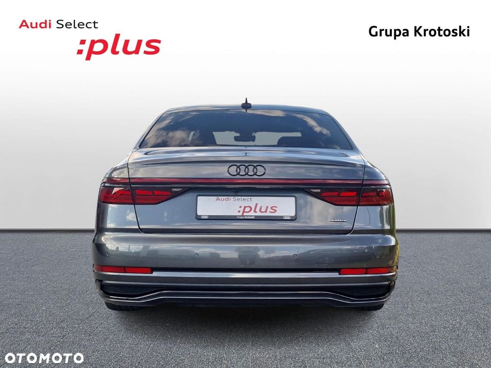 Audi A8 - 4
