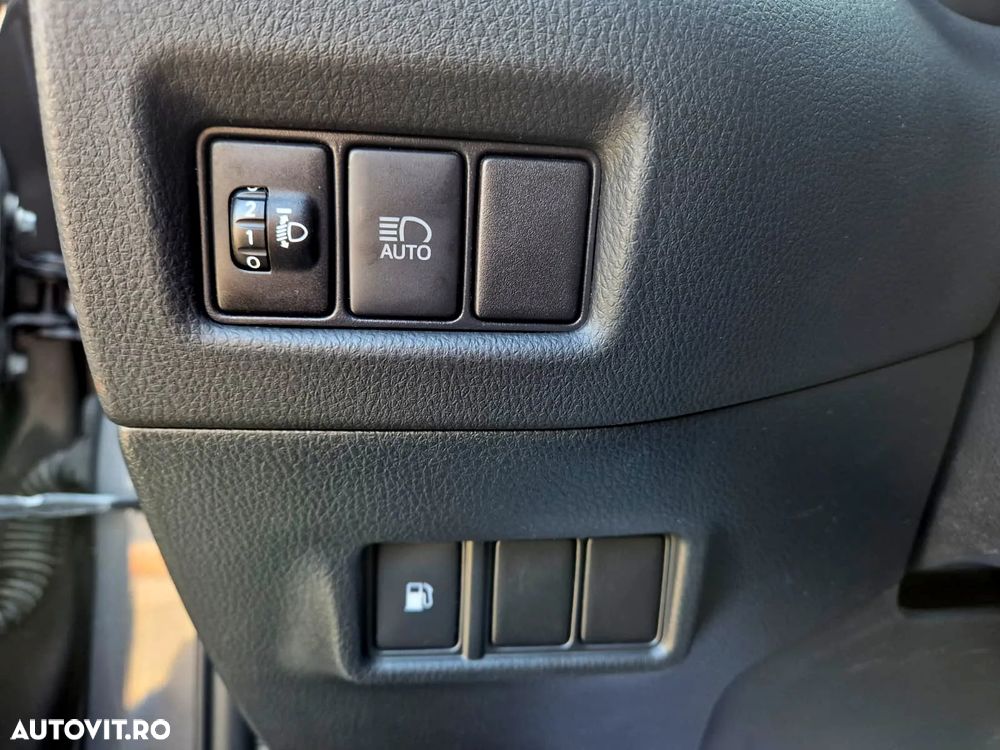 Toyota C-HR 1.8 HSD 122 CP 4x2 CVT Core - 22