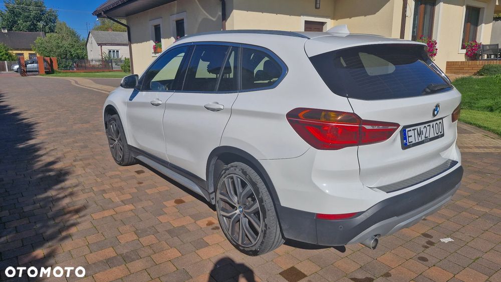 BMW X1 sDrive18d Sport Line - 6