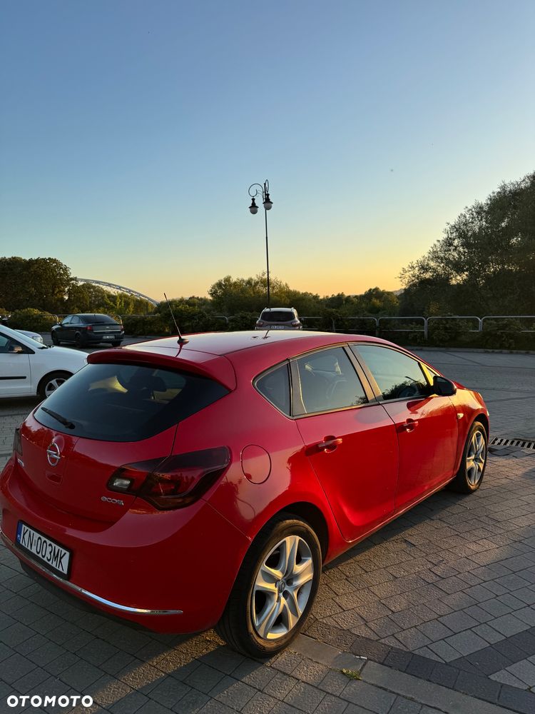 Opel Astra 1.6 CDTI DPF ecoFLEX TourerStart/Stop Exklusiv - 6