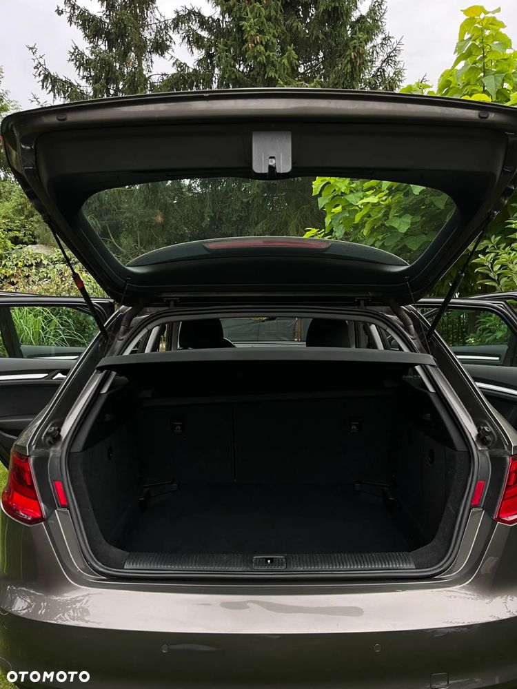 Audi A3 Sportback - 16