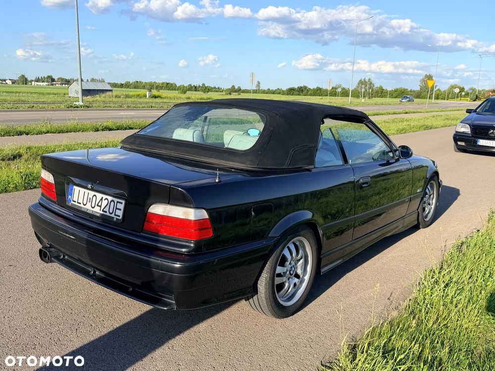 BMW Seria 3 320i - 16