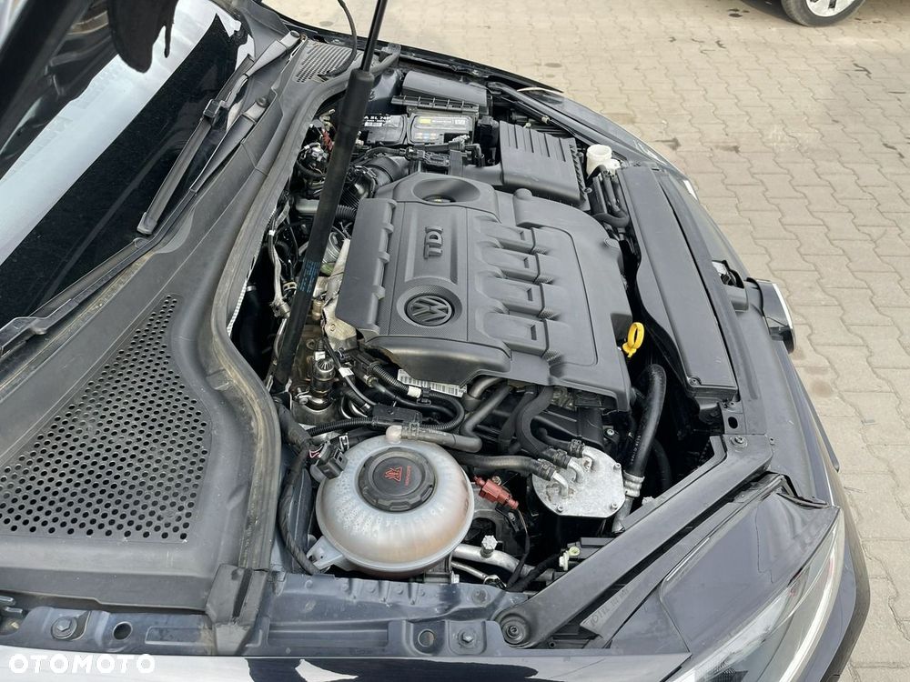 Volkswagen Golf 1.6 TDI SCR Join - 15