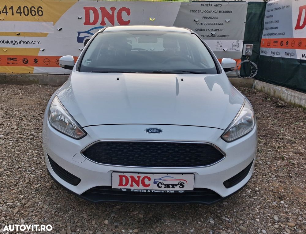Ford Focus 1.5 TDCi DPF Start-Stopp-System Ambiente - 16