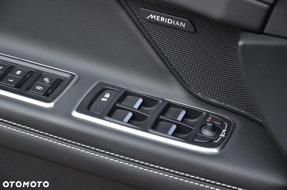 Jaguar XF 3.0 V6 AWD S - 31