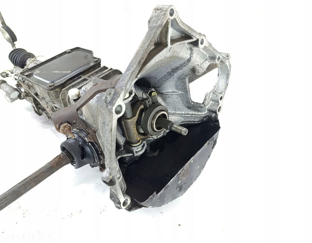SKRZYNIA BIEGÓW MANUALNA FIAT 126 650 - 5