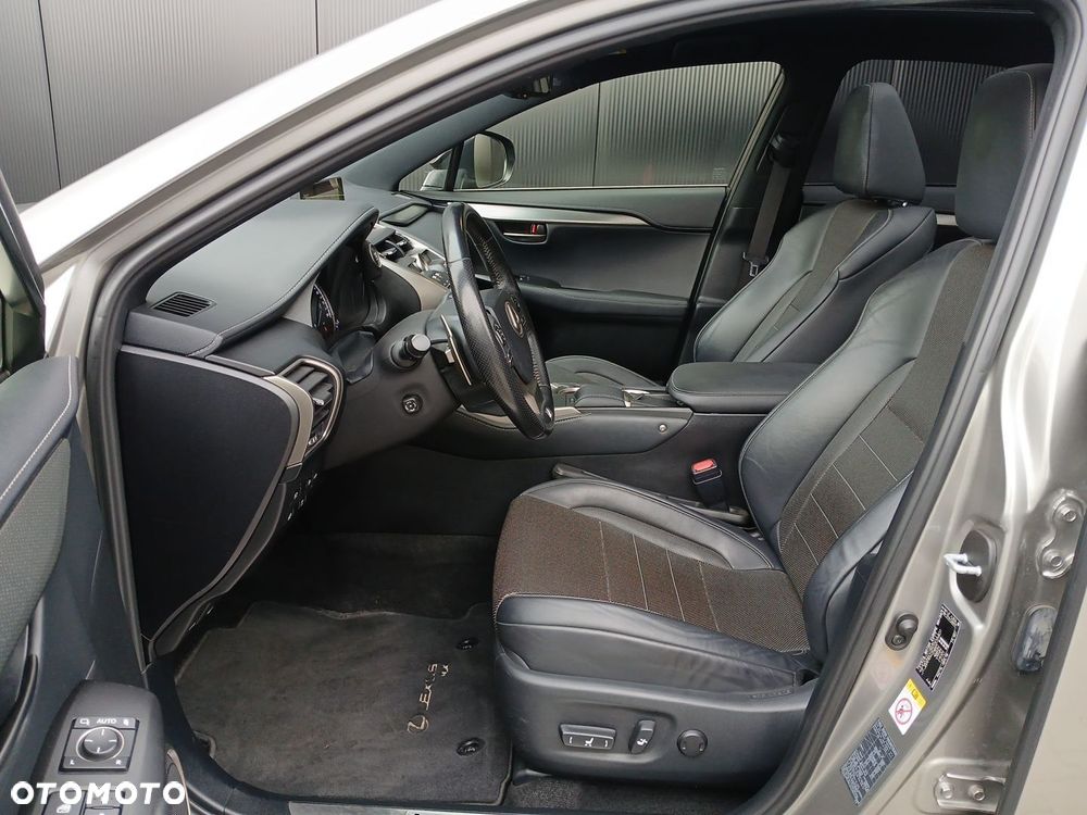 Lexus NX 300 F Sport AWD - 12