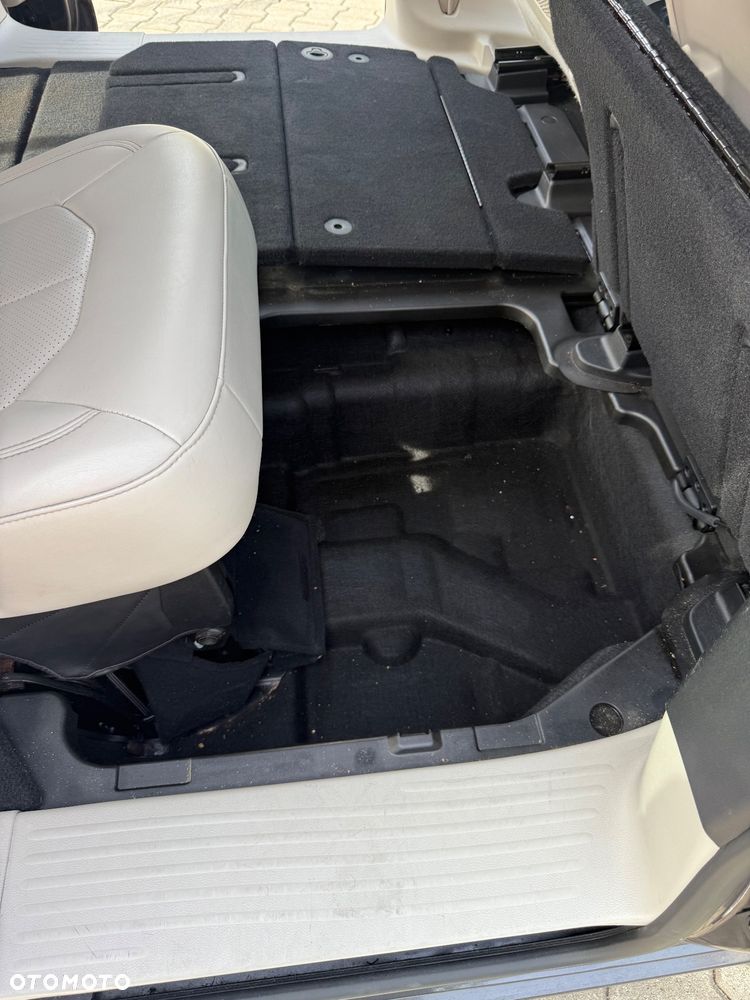 Chrysler Voyager - 15