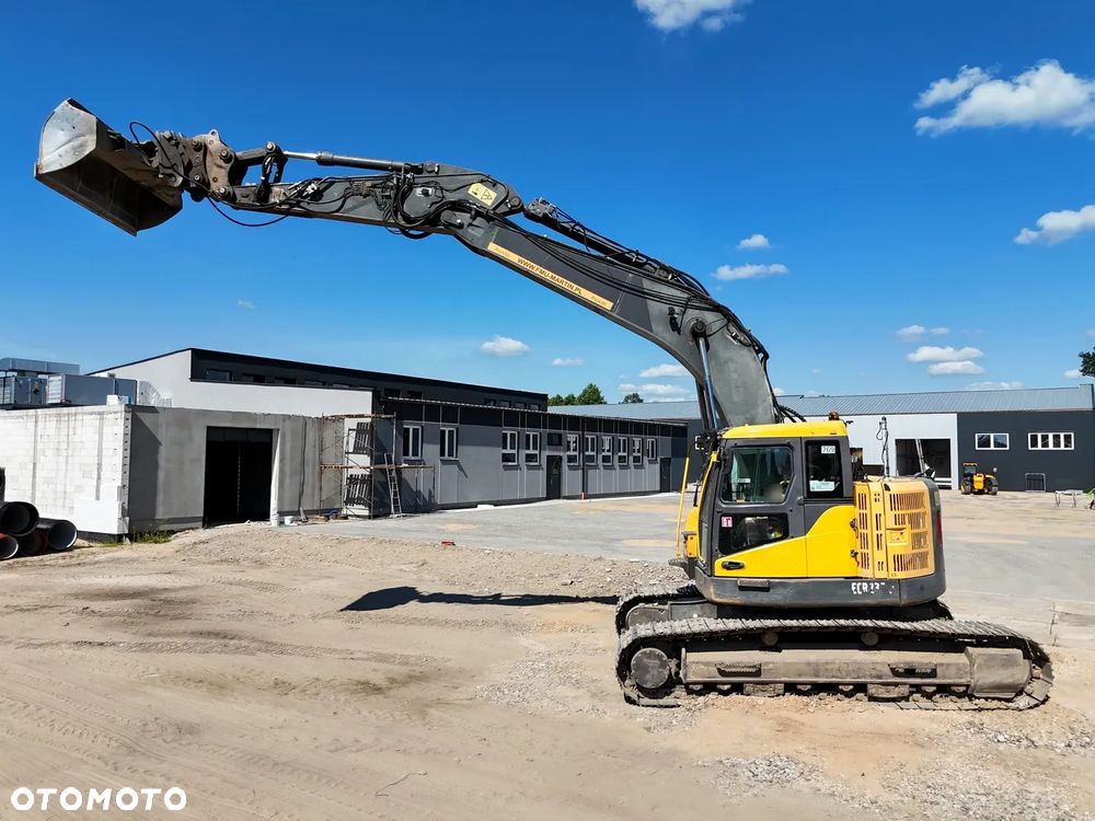 Volvo ECR235 - 33