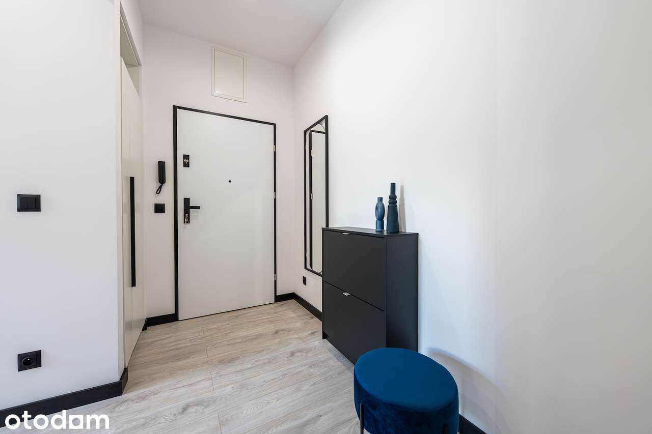 Mieszkanie z balkonem w centrum | Flat with a balcony in city center