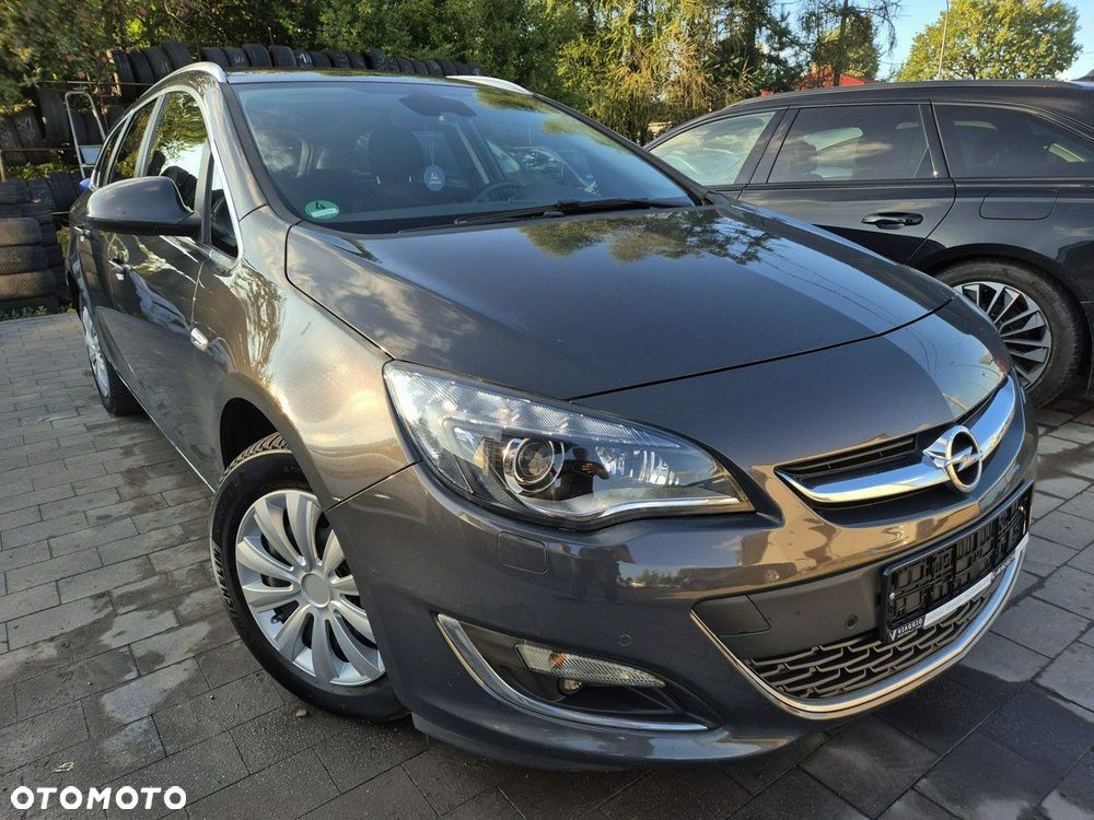 Opel Astra 2.0 CDTI DPF SportsTourer Exklusiv - 2