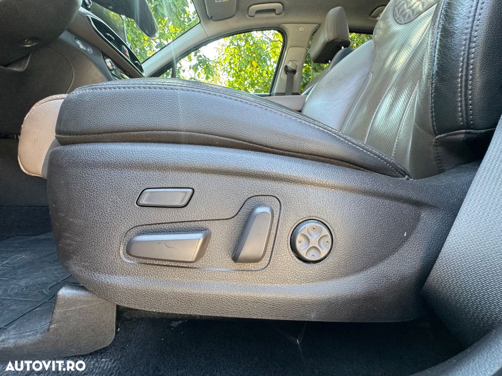 Hyundai Santa Fe 2.2 CRDi 4WD 8AT Luxury - 26