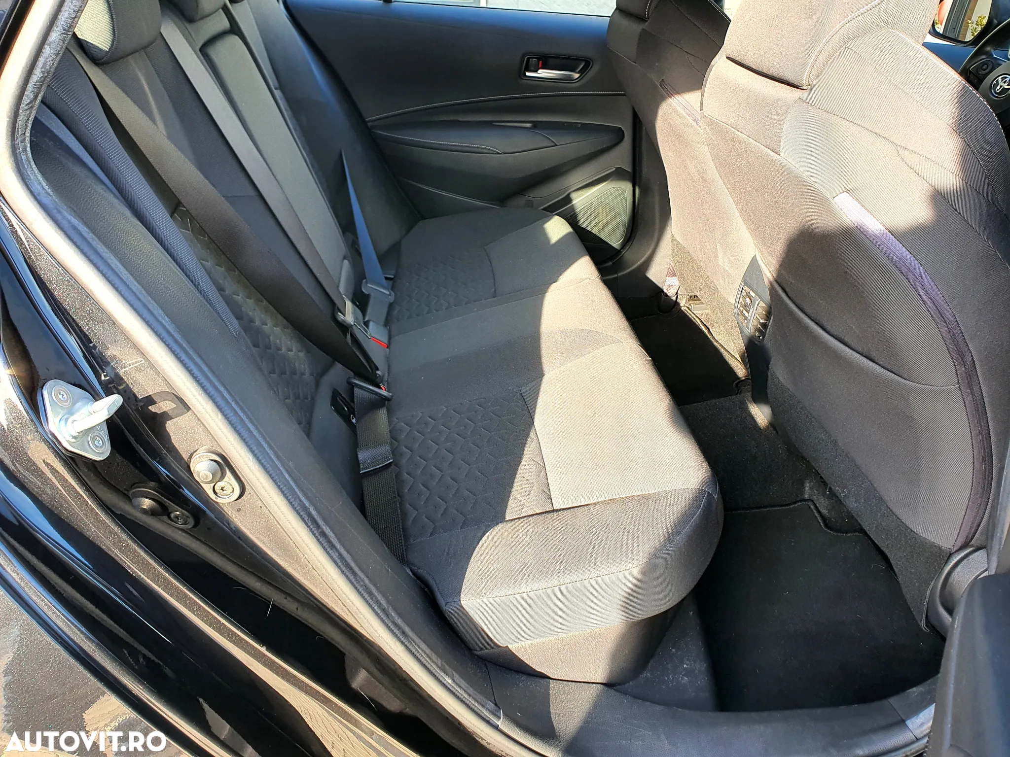 Toyota Corolla 1.8 Hybrid Touring Sports Business Edition - 20
