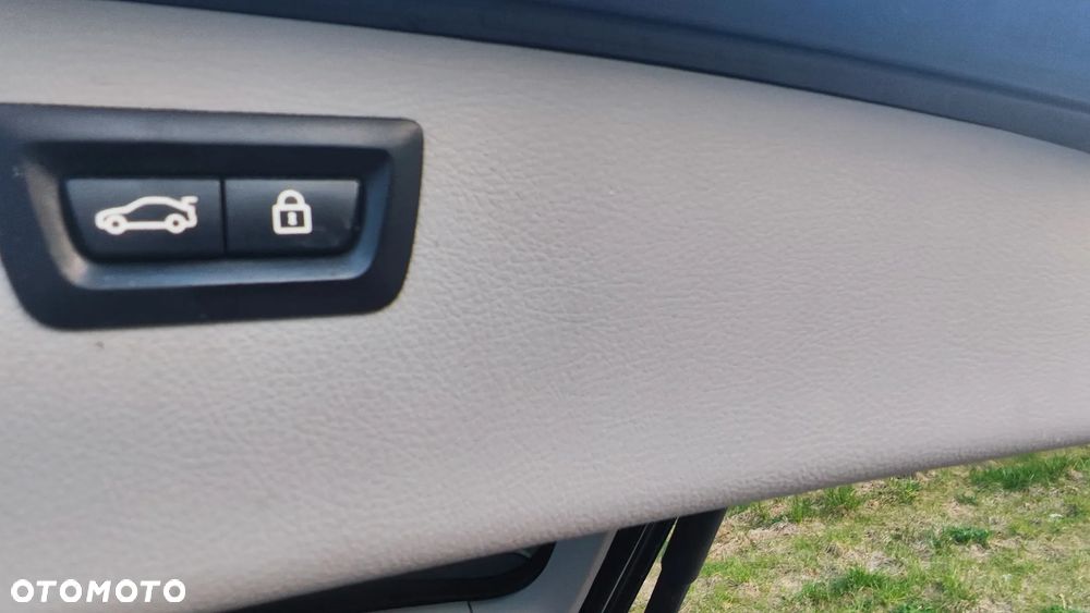 BMW Seria 3 320d - 22