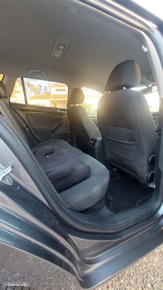 VW Golf Variant - 6