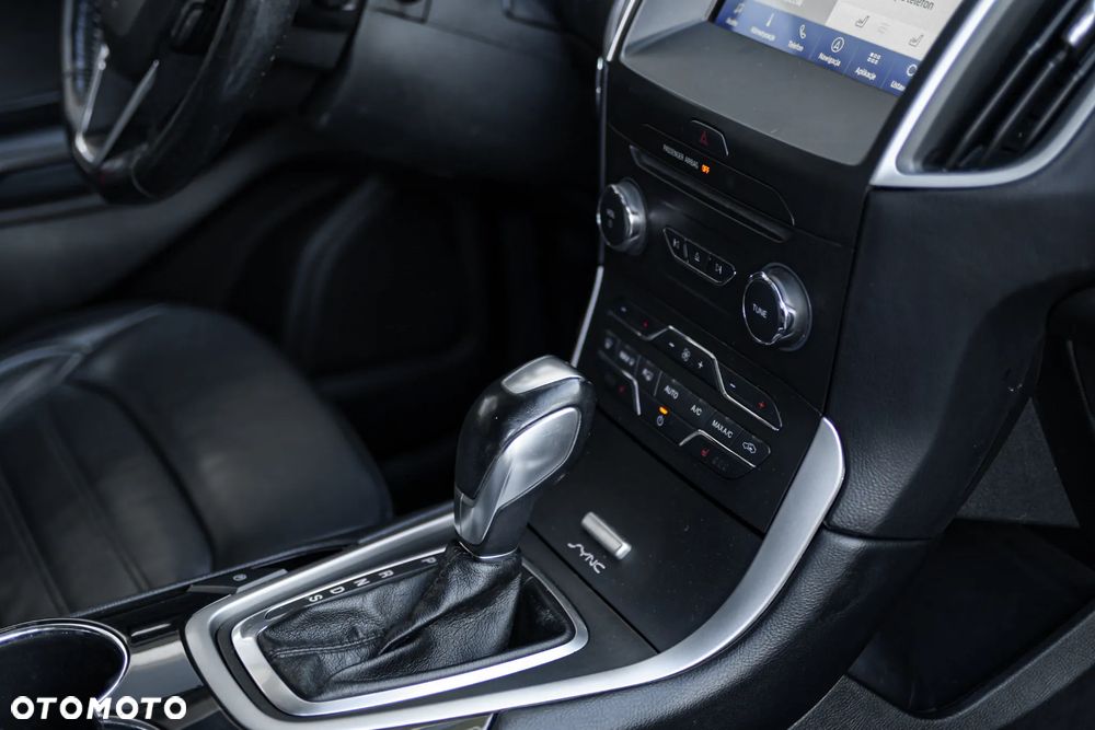 Ford Edge - 21