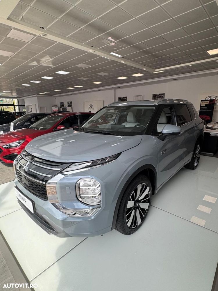 Mitsubishi Outlander - 5