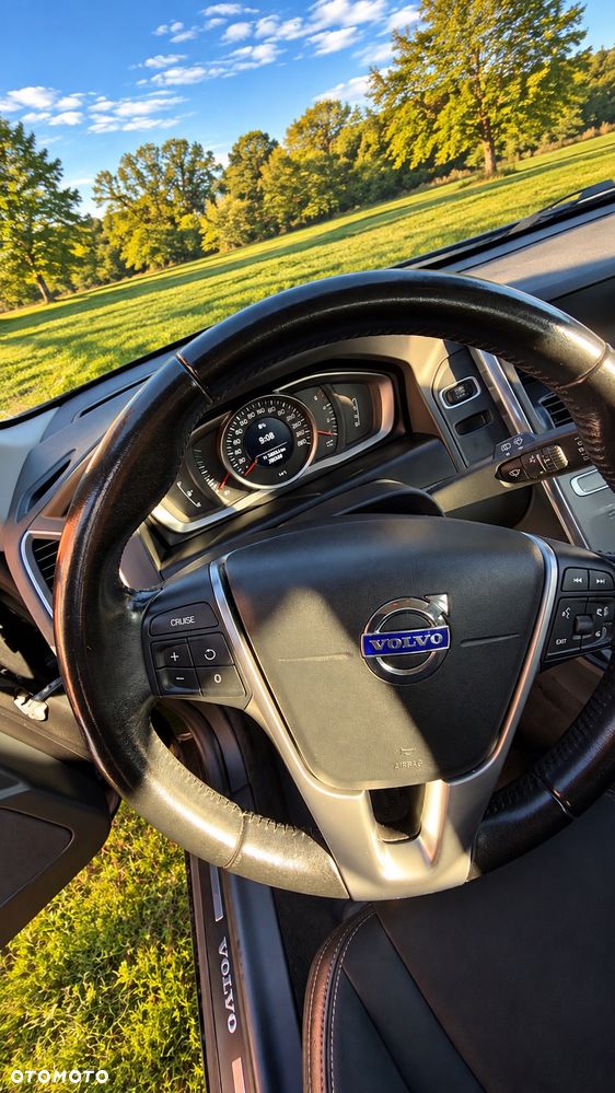 Volvo XC 60 - 2