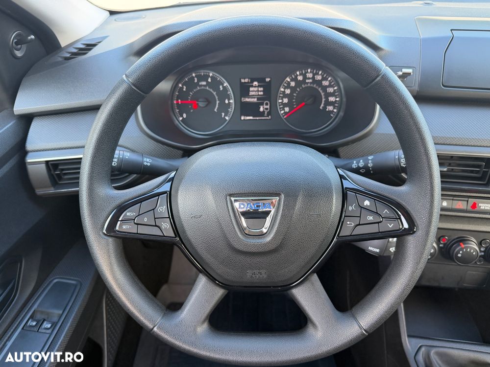 Dacia Sandero - 10