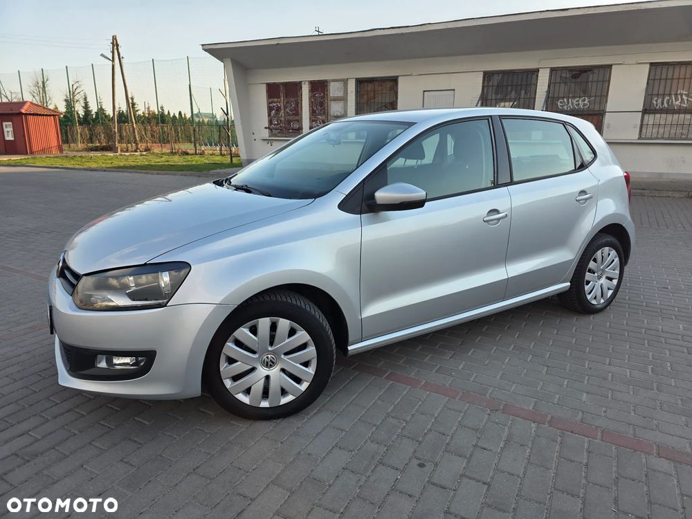 Volkswagen Polo - 2