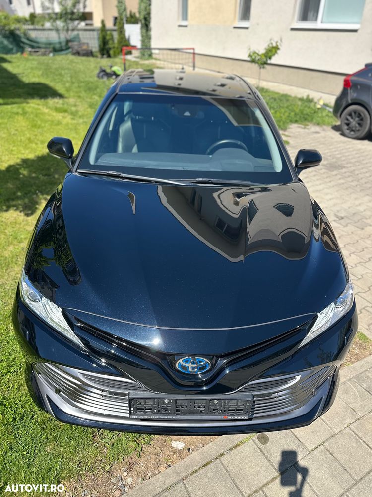 Toyota Camry 2.5 Exclusive - 12