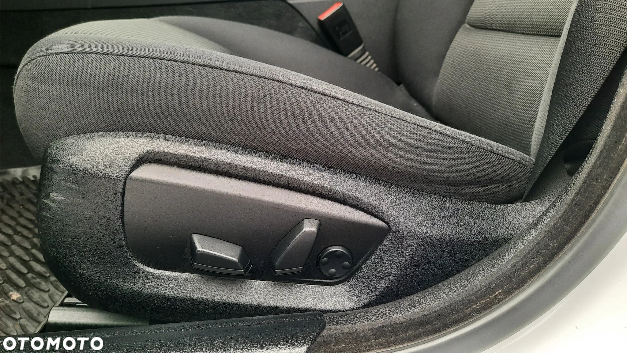 BMW Seria 5 525d xDrive - 5